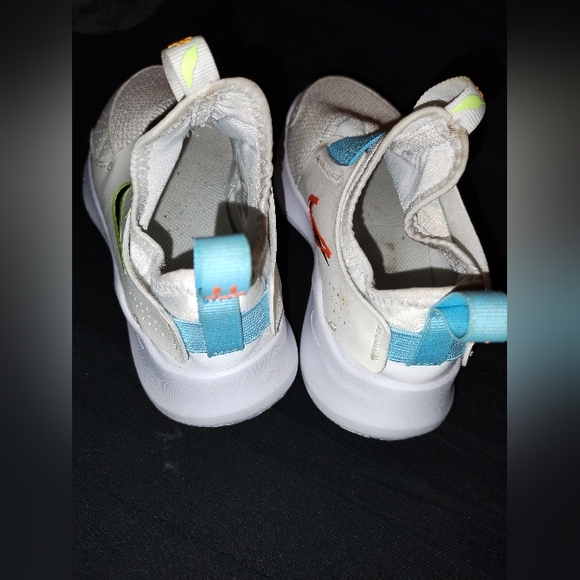 Nike Childrens Flex Runner Running Athletic Shoe Size 13.5 Unisex - Picture 4 of 8